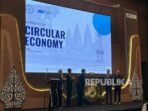 simposium-internasional-yang-menjadi-bagian-dari-rangkaian-asia-pacific_260718152951-477.jpeg